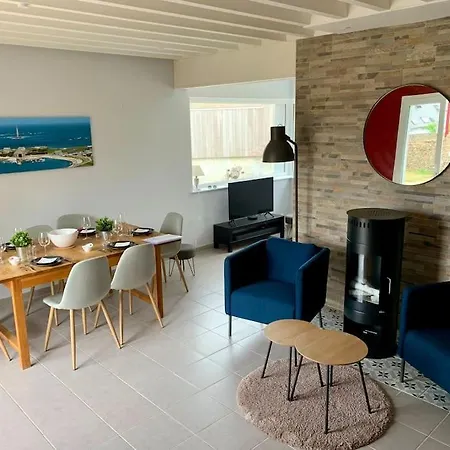 Maison Bord De Dans La Petite Irlande Auderville